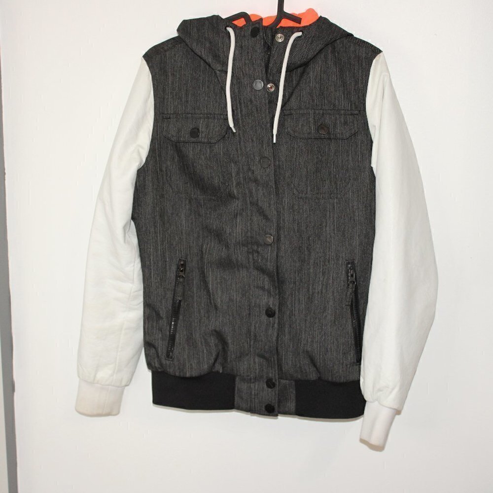 3/$30 Empyre mcmxcix light jacket XS‎ Faux leather sleeves